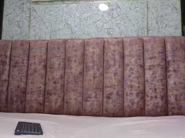 Live sex webcam photo for Emma-Blonde #275662970