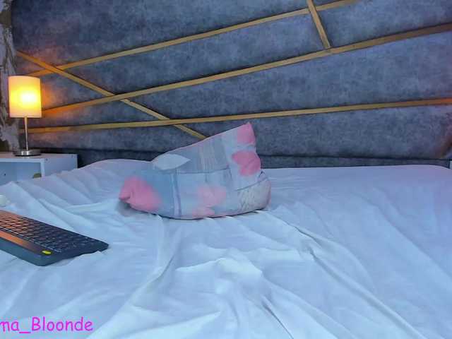 Live sex webcam photo for Emma-Blonde #276434525