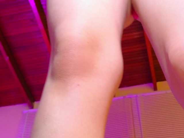 Live sex webcam photo for Emma-Blonde #277807502