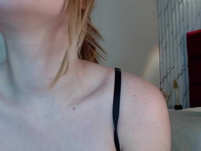 Live sex webcam photo for Emma-Blonde #291480293