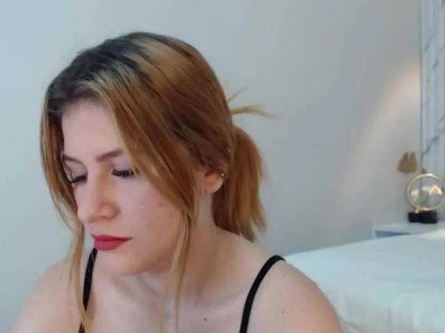 Live sex webcam photo for Emma-Blonde #291662544