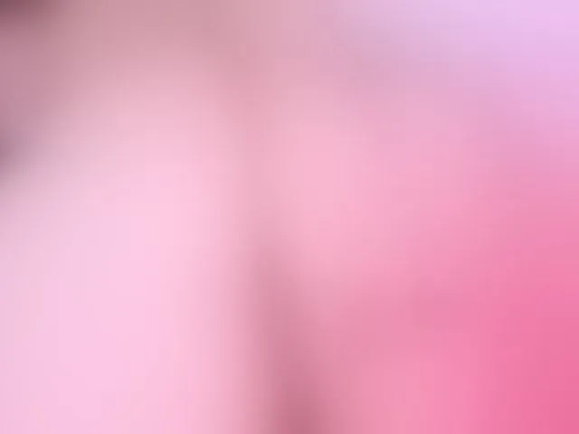Live sex webcam photo for Emma-Blonde #293689264