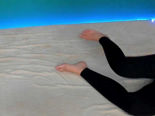 Live sex webcam photo for Emma-Donovani #290553524