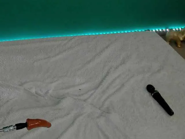 Live sex webcam photo for Emma-Donovani #290982665