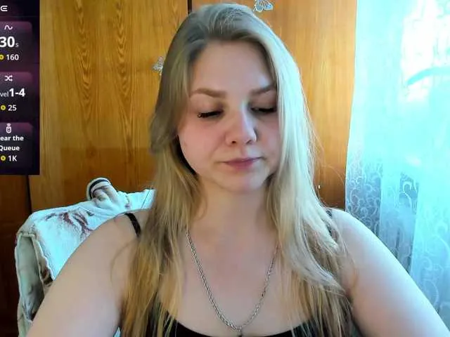 Live sex webcam photo for Emma-Frizea #291919565