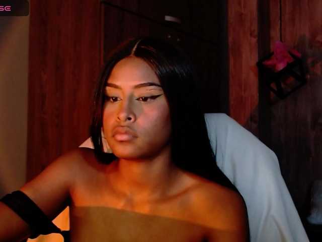 Live sex webcam photo for Emma-Morgan #277190884