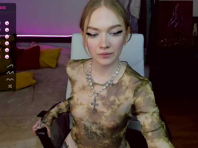 Live sex webcam photo for Emma-RRias #277079552