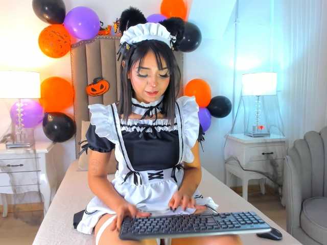 Live sex webcam photo for Emma-Torres1 #276598556