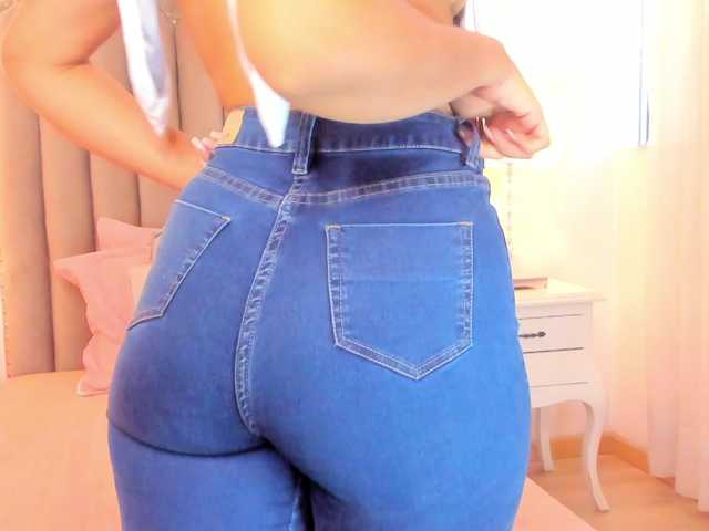 Live sex webcam photo for Emma-Torres1 #290600601