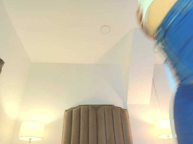 Live sex webcam photo for Emma-Torres1 #291191297