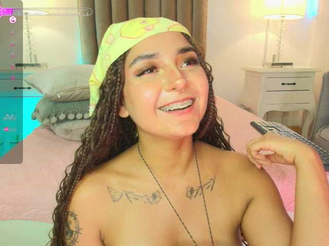 Live sex webcam photo for Emma-Torres1 #291340769