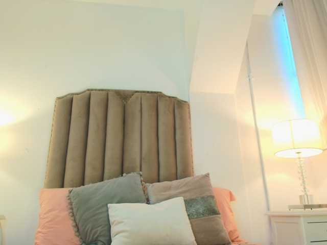 Live sex webcam photo for Emma-Torres1 #291405191