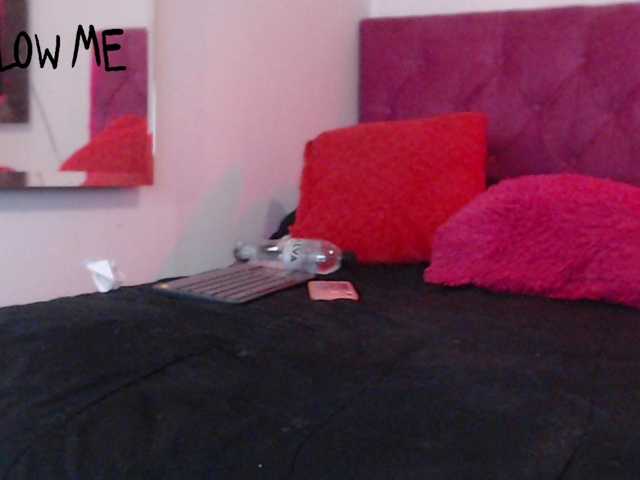 Live sex webcam photo for Emma-roser #272390156