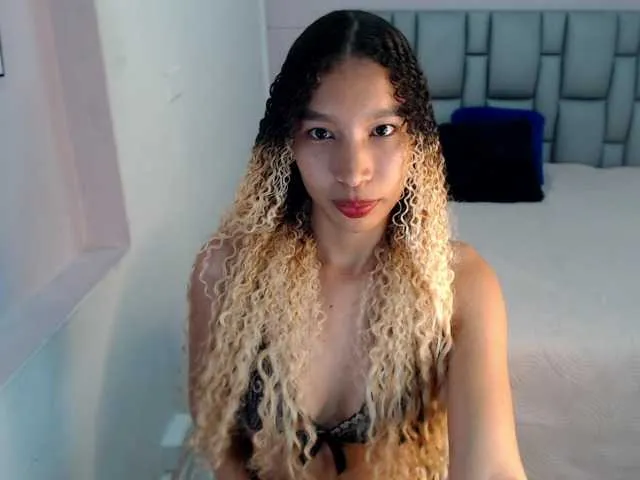 Live sex webcam photo for Emma-rush #276686275