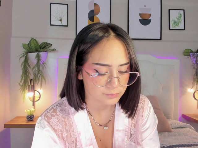 Live sex webcam photo for Emma-white #275731886