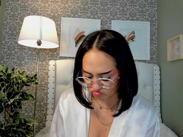 Live sex webcam photo for Emma-white #276266737