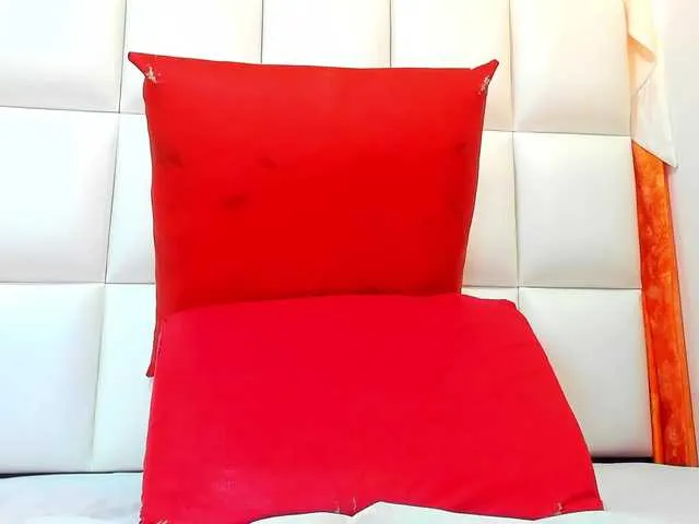Live sex webcam photo for Emma-xoxo #278308080