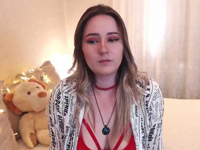 Live sex webcam photo for EmmaBlum #274198211