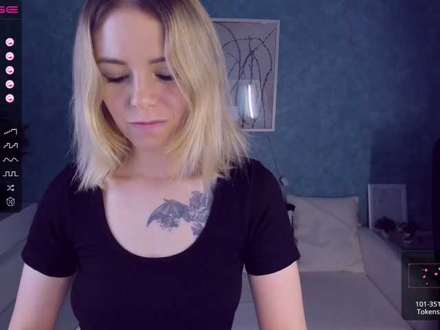 Live sex webcam photo for EmmaBryan #274611898