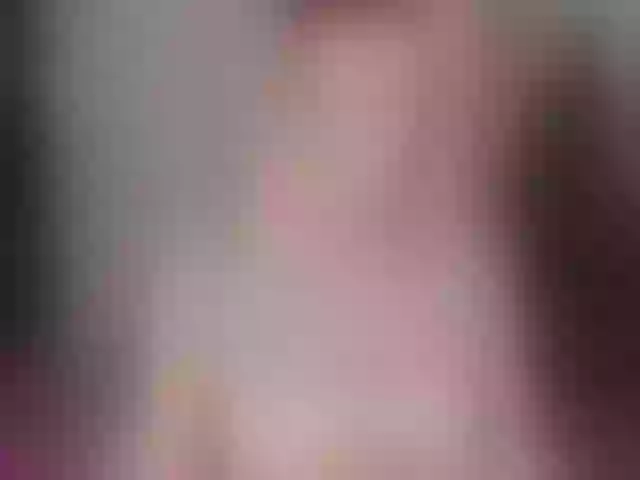 Live sex webcam photo for EmmaBryan #290289954