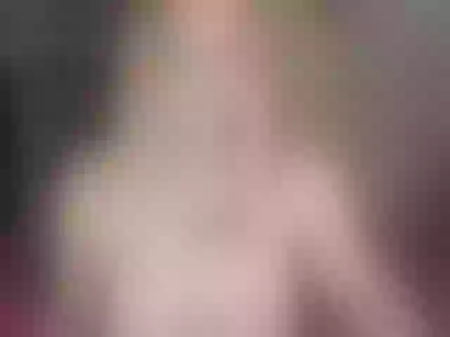 Live sex webcam photo for EmmaBryan #290529765