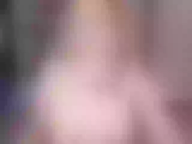 Live sex webcam photo for EmmaBryan #291937438