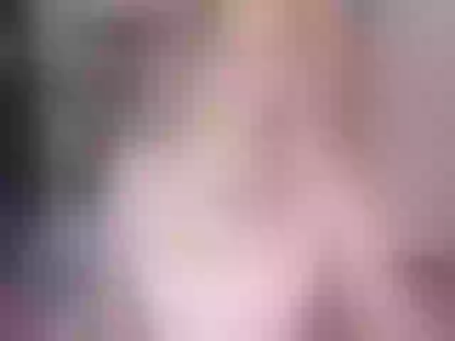 Live sex webcam photo for EmmaBryan #292178398