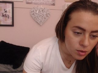 Live sex webcam photo for EmmaCollins #149153542