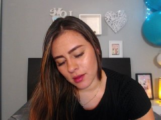 Live sex webcam photo for EmmaCollins #158459845