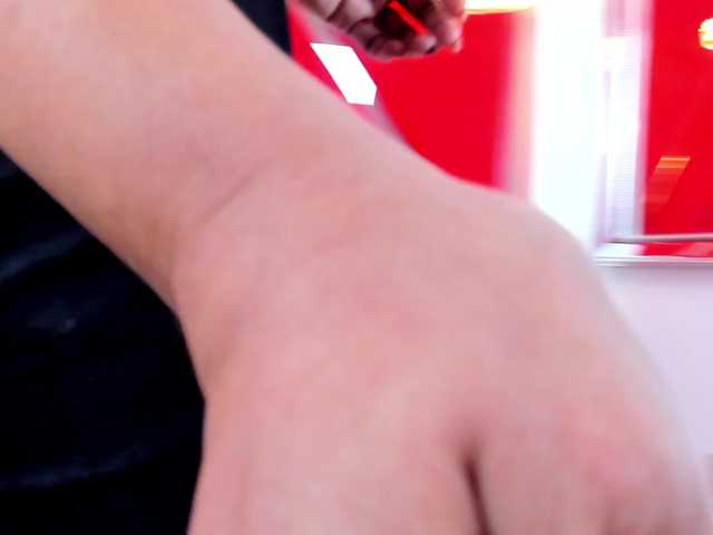 Live sex webcam photo for EmmaCollson #278212485