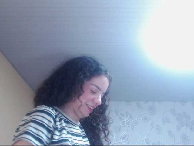 Live sex webcam photo for EmmaCowperr #289489139