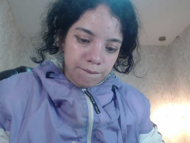 Live sex webcam photo for EmmaCowperr #290315334