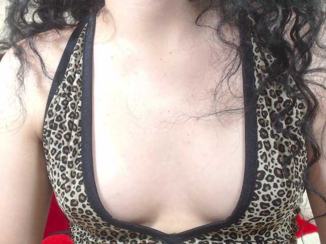 Live sex webcam photo for EmmaCowperr #290440486