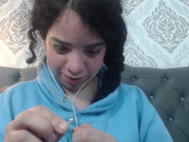 Live sex webcam photo for EmmaCowperr #290583548