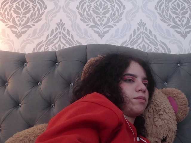 Live sex webcam photo for EmmaCowperr #290650879