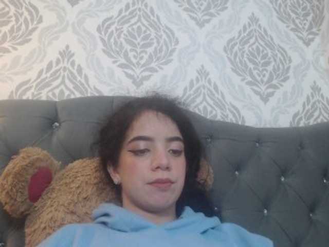 Live sex webcam photo for EmmaCowperr #290687272