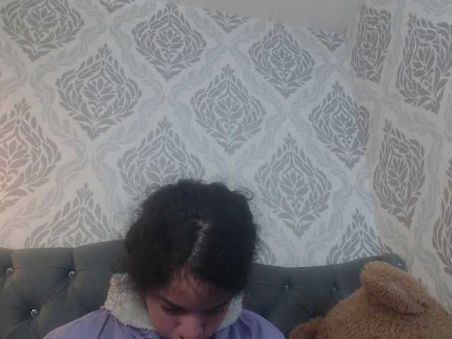 Live sex webcam photo for EmmaCowperr #290695489