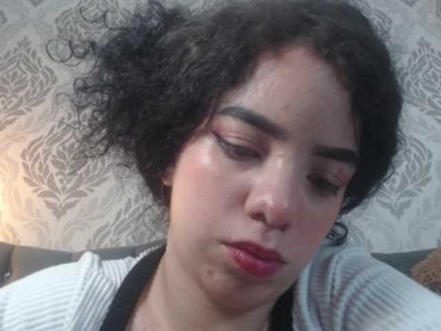 Live sex webcam photo for EmmaCowperr #290841368