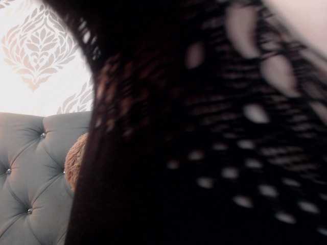 Live sex webcam photo for EmmaCowperr #290890069