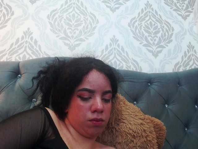 Live sex webcam photo for EmmaCowperr #290903824