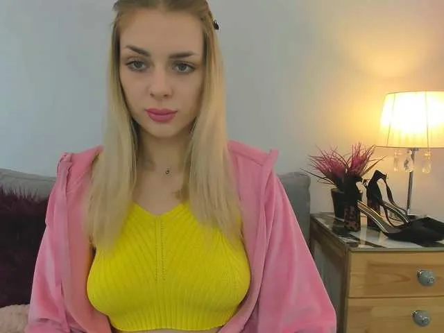 Live sex webcam photo for EmmaDaisy #277657491