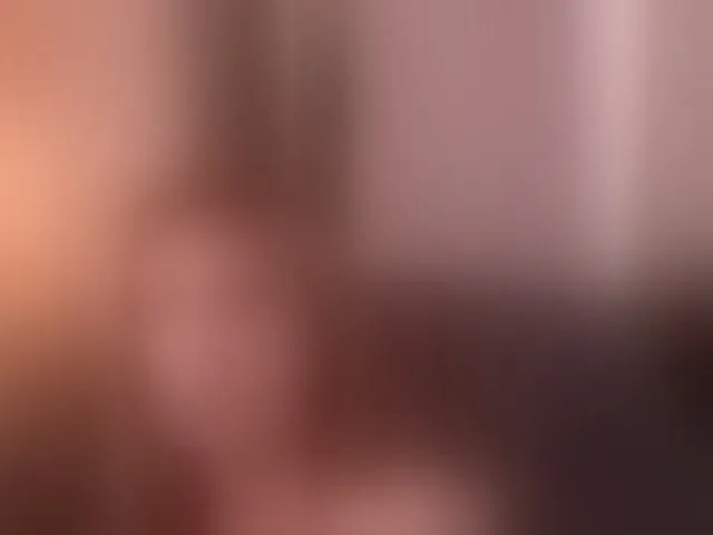 Live sex webcam photo for EmmaEmber #293940238