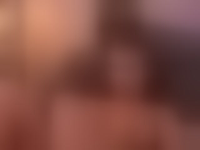 Live sex webcam photo for EmmaEmber