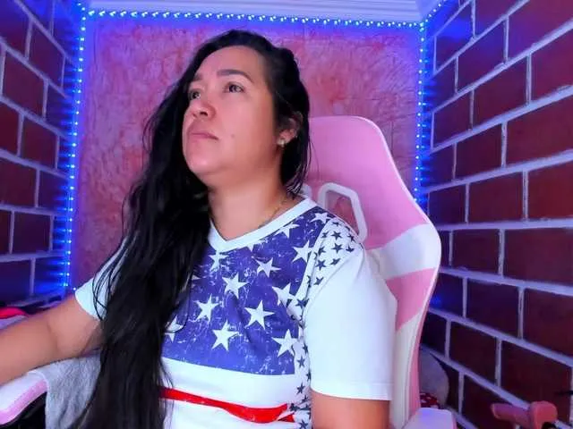 Live sex webcam photo for EmmaEspinoza #291431506