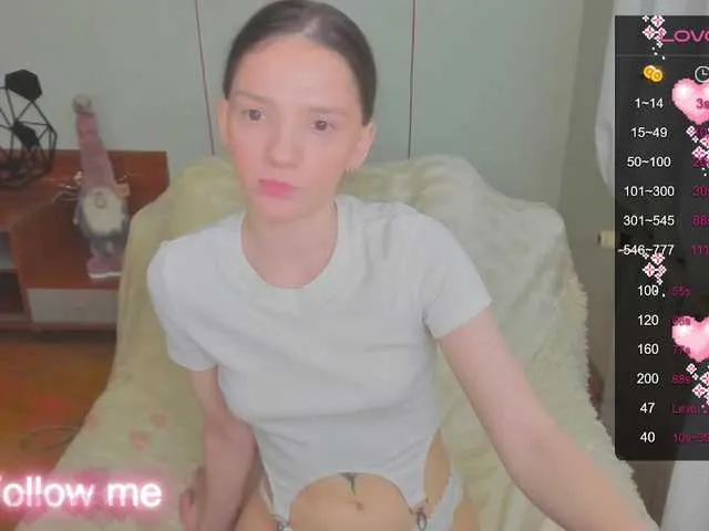 Live sex webcam photo for EmmaGray #276922723