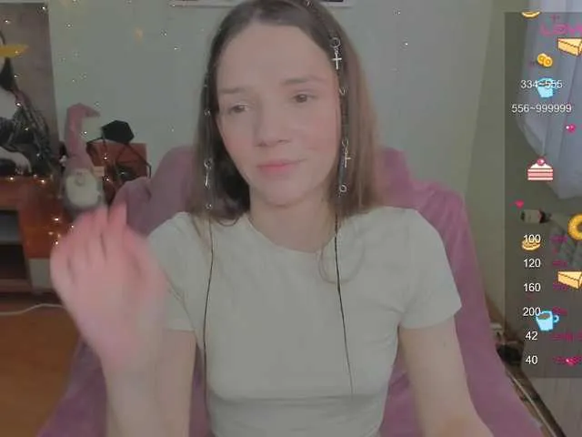 Live sex webcam photo for EmmaGray #277756217