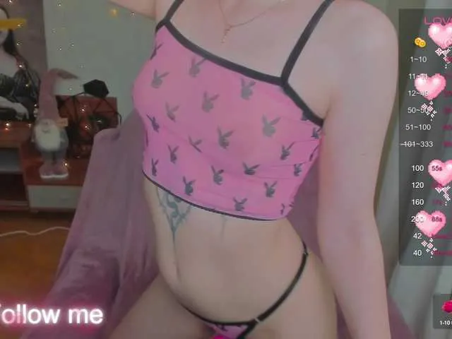 Live sex webcam photo for EmmaGray #277877812