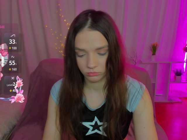 Live sex webcam photo for EmmaGray #290454388