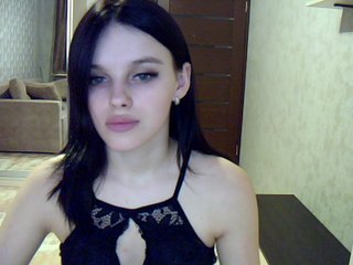 Live sex webcam photo for EmmaHarper #223234061