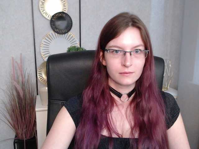 Live sex webcam photo for EmmaHeart #290045512